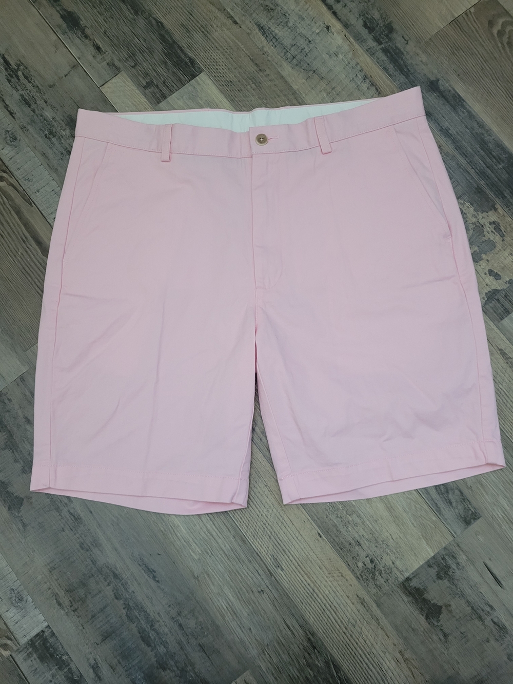 Roundtree and Yorke Size 38 Light Pink Chino Shorts 100% cotton